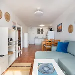 Two Bedroom With Sea View In Abrigos Διαμέρισμα