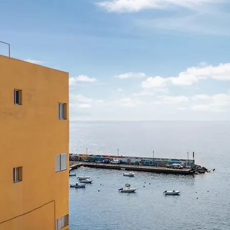 Two Bedroom With Sea View In Abrigos Lägenhet *