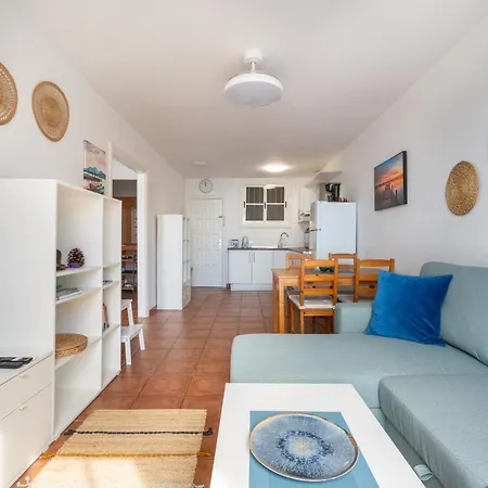 Two Bedroom With Sea View In Abrigos Lägenhet