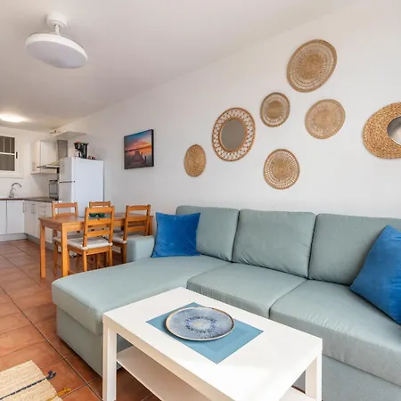 Lägenhet Two Bedroom With Sea View In Abrigos *