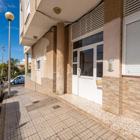 Διαμέρισμα Two Bedroom With Sea View In Abrigos *